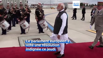 Le dirigeant indien Narendra Modi confirme l'achat de Rafale et de sous-marins en arrivant à Paris