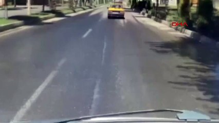 Elazığ'da Otomobil Üzerinde Demir Korkuluk Taşıyan Sürücü