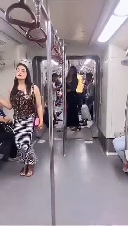 #Delhimetro