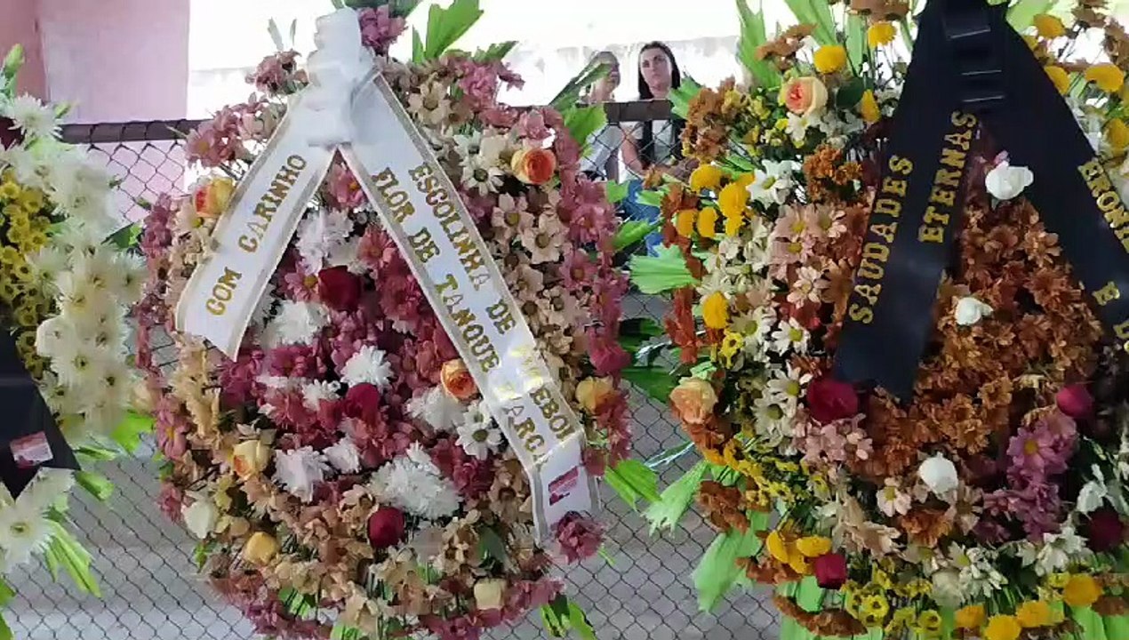 Corpo de jogador alagoano morto nos EUA é velado em Tanque d'Arca