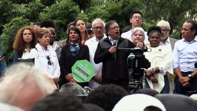 Camilo, el paramilitar que le dio un respiro al presidente de Colombia en su política de paz