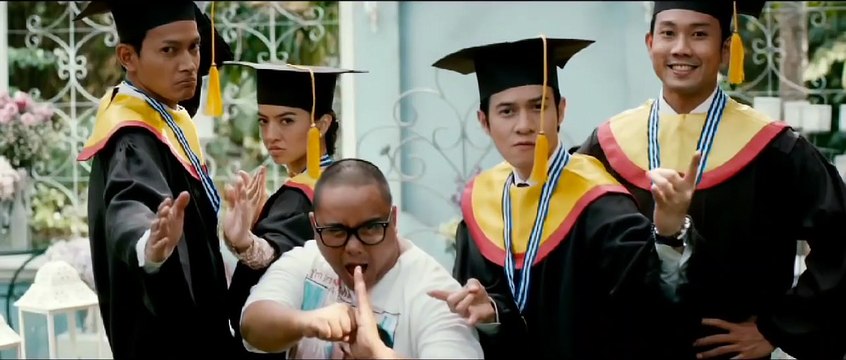 5 cm Bande-annonce (EN)