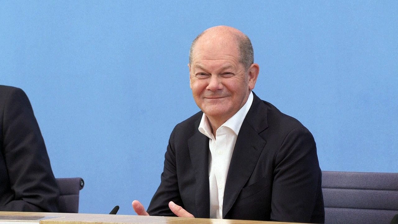 'Jingle Bells'-Handy bei Scholz-Pressekonferenz: 'Kein Cyber-Angriff'