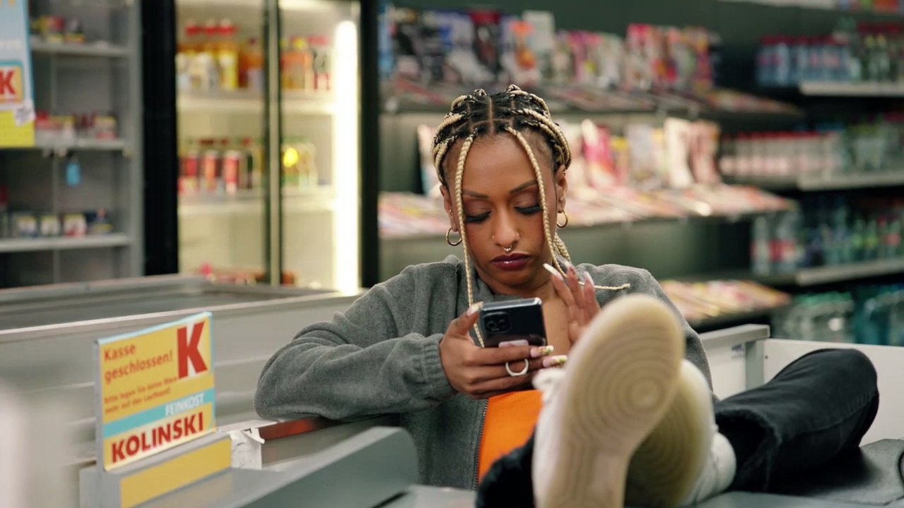 Die Discounter S02E01-Buddy-Wein