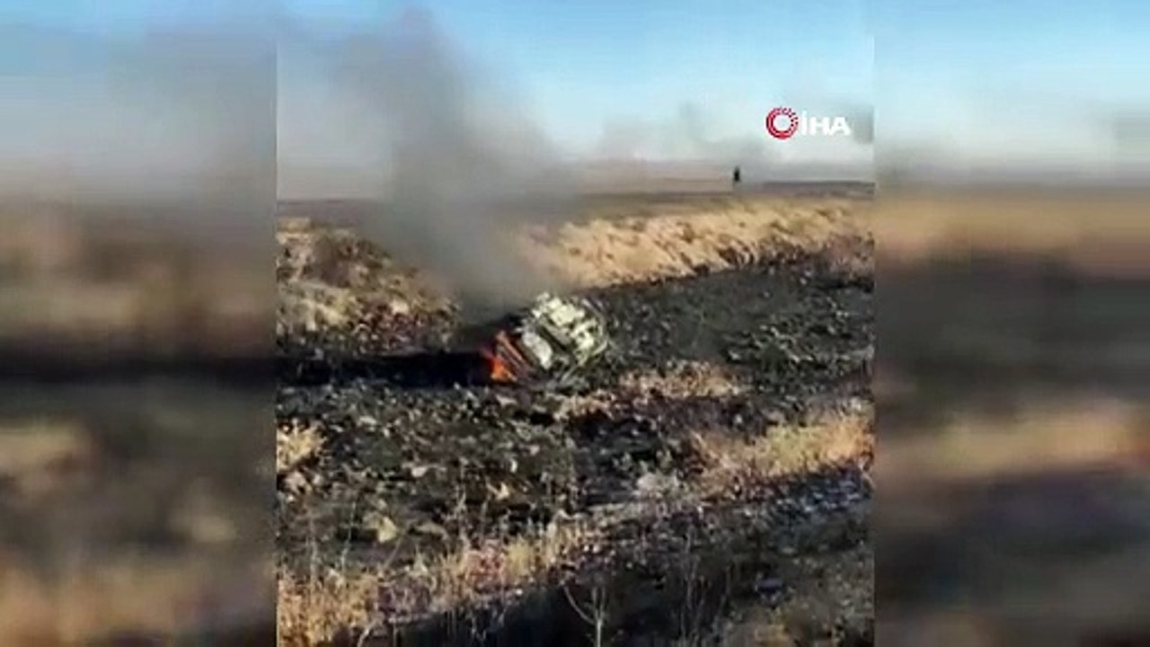 Şarampole devrilen otomobil alev topuna döndü: 4 yaralı