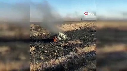 Şarampole devrilen otomobil alev topuna döndü: 4 yaralı