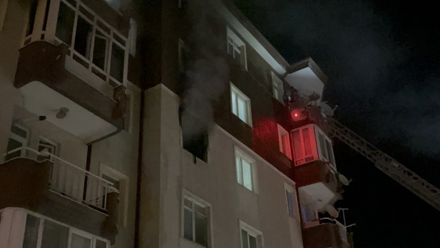 Prizde unutulan şarj aleti yangına sebep oldu