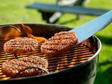 Evita Estos Errores Comunes Al Cocinar Tus Hamburguesas En La Barbacoa