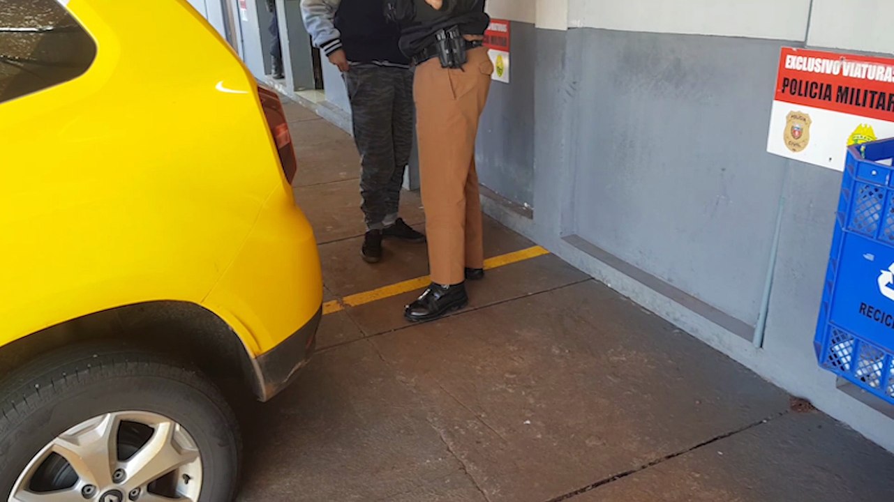 Garoto de 15 anos ameaça a própria mãe com facão e é apreendido pela Polícia Militar