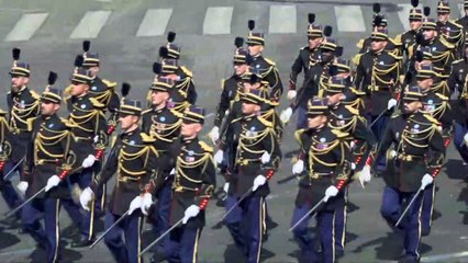 Beim französischen Nationalfeiertag bleiben befürchtete Unruhen zunächst aus