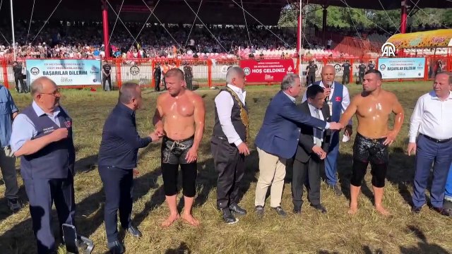 EDİRNE - 662. Tarihi Kırkpınar Yağlı Güreşleri'nin başpehlivanı Yusuf Can Zeybek oldu (2)