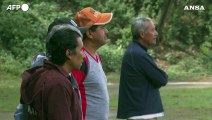 Messico, un campo da calcio unico al mondo: sul cratere di un vulcano