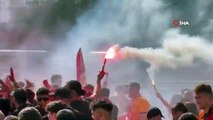 Galatasaray taraftarları Viyana sokaklarında