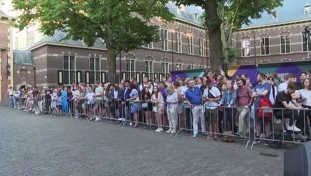 Holanda terá eleições legislativas antecipadas em 22 de novembro