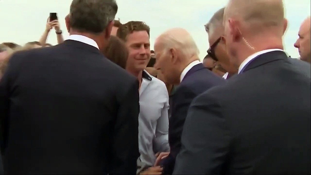 Le petit garçon que Biden avait l'habitude de faire des blagues pour le faire rire n'a pas passé.