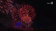 14 juillet - Mais c'était quoi ce feu d'artifice à Paris ? Un spectacle trop court, des musiques qui ne célèbrent pas la France, un final que l'on attend encore : Les internautes furieux !