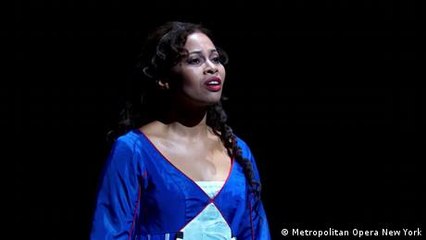 Golda Schultz: Die kraftvolle Sopranistin erobert die Weltbühne 🎶