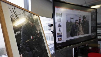 Jornalista da AFP morto na Ucrânia recebe distinção máxima do governo francês