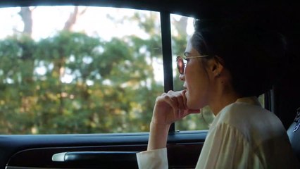Never a Trend, Always in Style - Oliver Peoples 2020