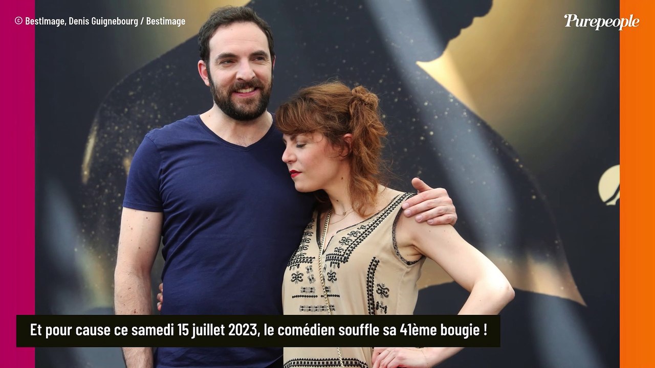 David Mora et Anne-Elisabeth Blateau (Scènes de ménages) : ce baiser hors des plateaux qui a été immortalisé