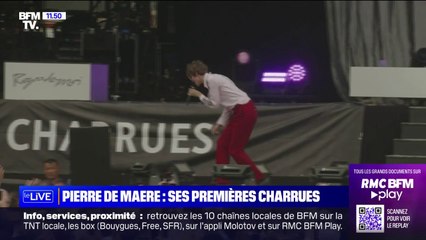 Pierre de Maere, interprète de "Un jour je marierai un ange", a ouvert le festival des Vieilles Charrues