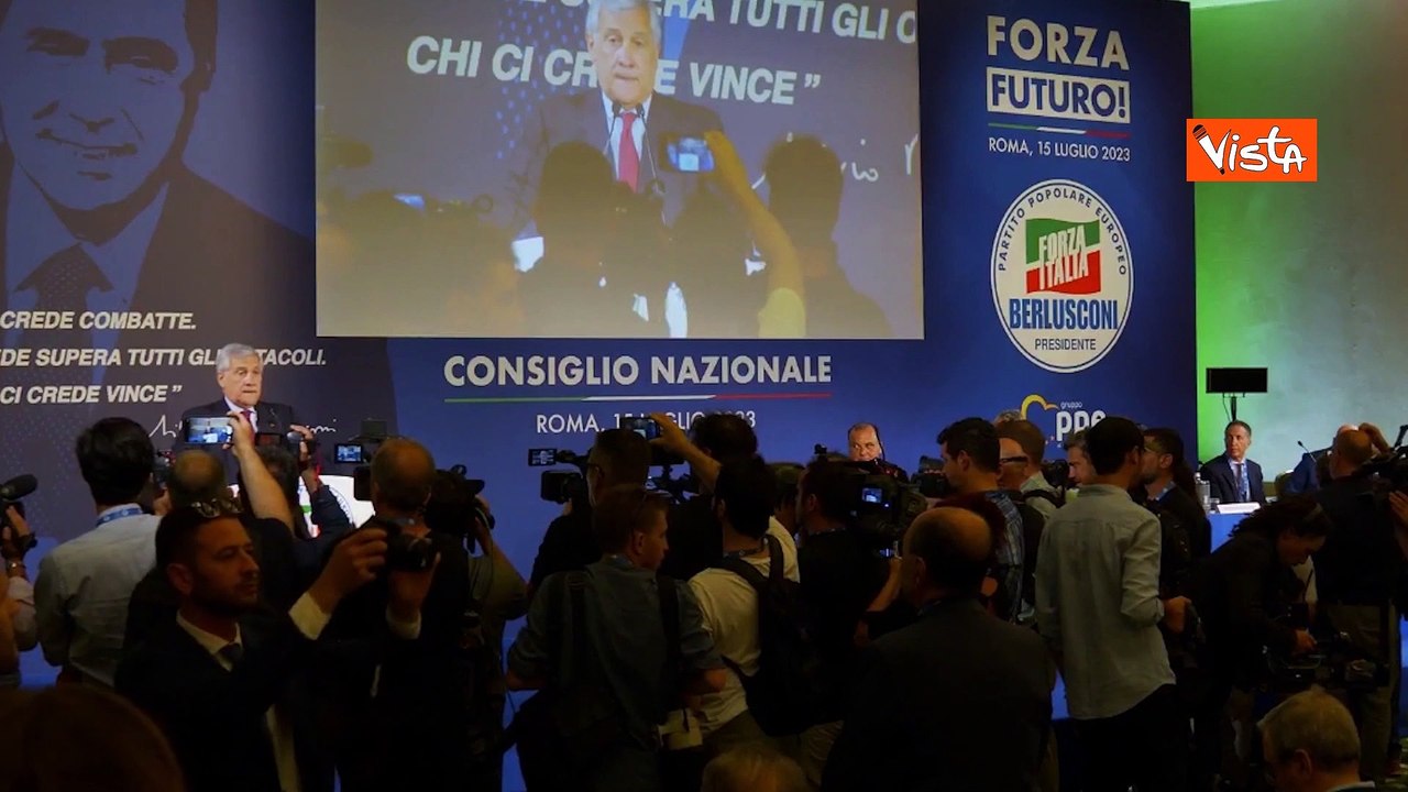 Tajani legge a Consiglio FI lettera famiglia Berlusconi: "Grazie per far continuare azione pap?"