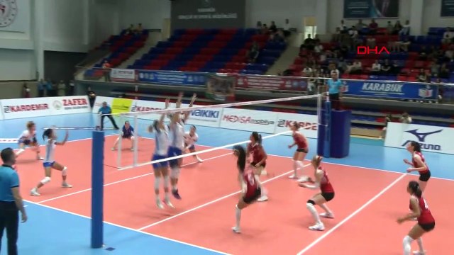 İşitme Engelli Kadın Voleybol Milli Takımı, turnuvaya galibiyetle başladı