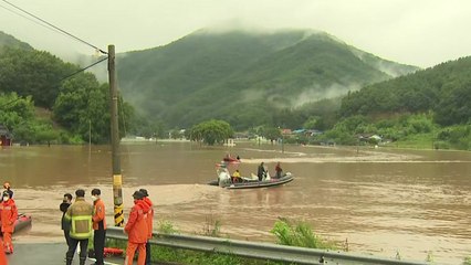 폭우에 섬이 된 요양원...보트 투입해 구조 작업 / YTN