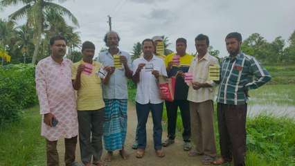 গঙ্গাসাগরের গণনা কেন্দ্রের পিছনে উদ্ধার হল কয়েকশ ব্যালট পেপার!
