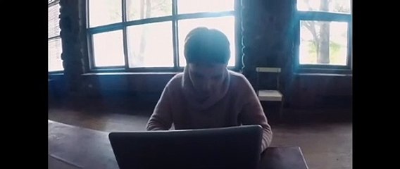 Bem-Vinda, Violeta Bande-annonce (EN)