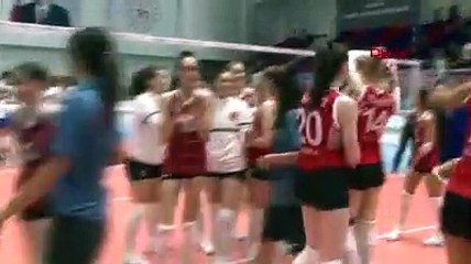 SPOR İşitme Engelli Kadın Voleybol Milli Takımı, turnuvaya galibiyetle başladı