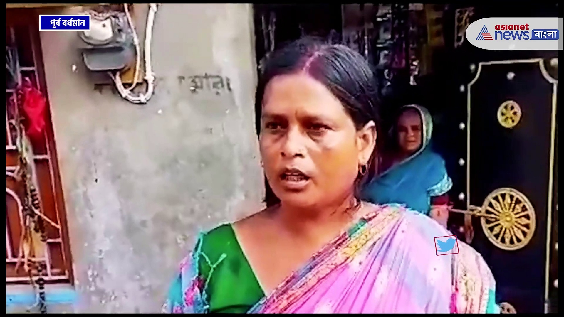 ভোটে জিতেই হুমকি! মদ খাওয়ার টাকা না দেওয়ায় সিপিএম কর্মীর বাড়িতে আগুন!