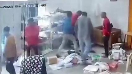छतरपुर: मारपीट करने वाले आरोपियों के खिलाफ मामला दर्ज,देखें वायरल वीडियो