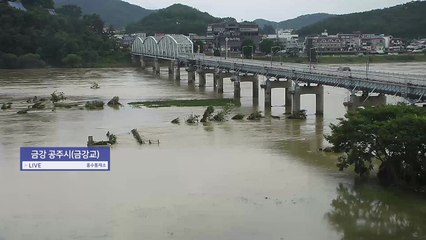 10년 장마 기록 넘은 폭우...9곳 홍수경보 발령 [앵커리포트] / YTN