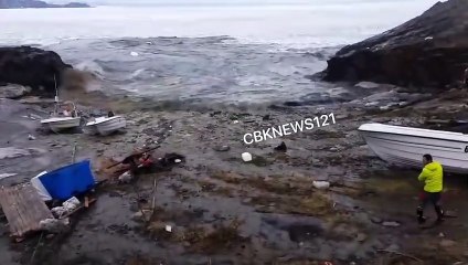 Tsunami Hits Alaska after 7.4 Earthquake