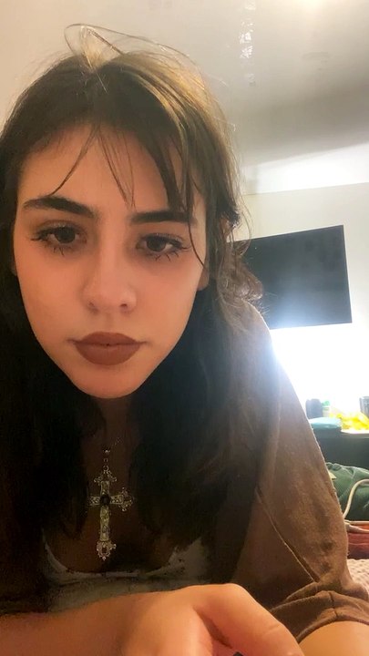 amelie aka santans habla sobre los que comparten su contenido en redes