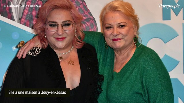 Josiane Balasko : Maison de 250 m² dans les Yvelines, une autre à Paris qu'elle ne pourrait plus s'offrir, elle a bien investi