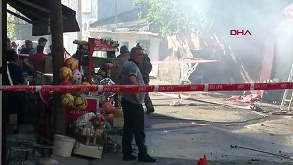 İzmir'de Market Deposunda Yangın Çıktı