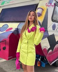 اطلالات صيفية للنجمات بالفساتين القصيرة تبرز جمالهن