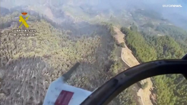 شاهد : حرائق لا بالما الإسبانية يلتهم 5 آلاف هكتار ويتسبب بإجلاء أكثر من 4 آلاف شخص