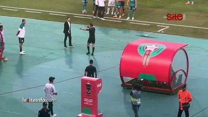 ترقب وحسرة رجاوية.. لحظة عودة الحكم بوسليم للفار وطرد الهدهودي