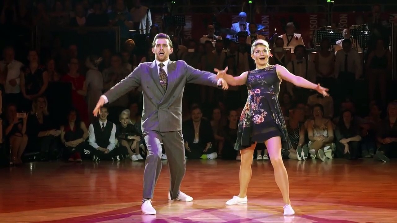 İzleyenlerİ HAYRAN BIRAKTILAR..!!!!