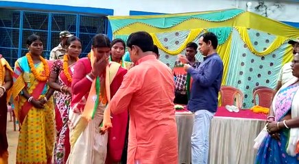 তৃণমূলের ঘর ভাঙার ইঙ্গিত বিজেপি বিধায়কের! কোন দিকে বাংলার রাজনীতি?  | Oneindia Bengali