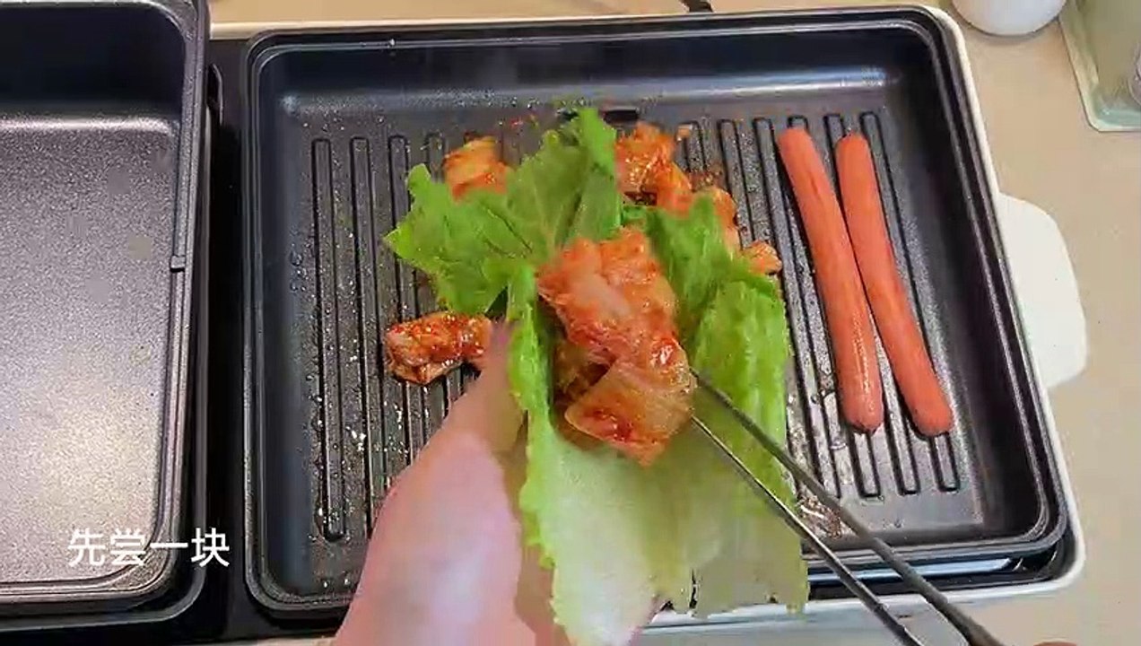 บะหมี่เย็นย่าง + บะหมี่ไก่งวง + ชีส + บาร์บีคิว ฟินมาก อาหารเย็นวันนี้.!