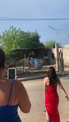 "Estarás orgulloso de mí": Joven se gradúa y visita a su papá albañil en su trabajo