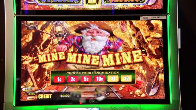 Widespread calls for NSW to follow Victoria's gambling reforms