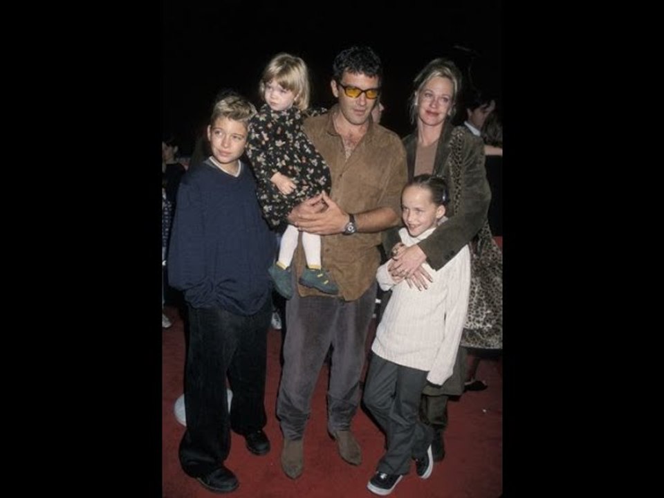 La fille unique d'Antonio Banderas est "incroyablement belle" à 26 ans - Une crise cardiaque l'a i