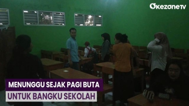 Orang Tua Siswa Berebut Bangku pada Hari pertama Sekolah, Menunggu sejak Pagi Buta