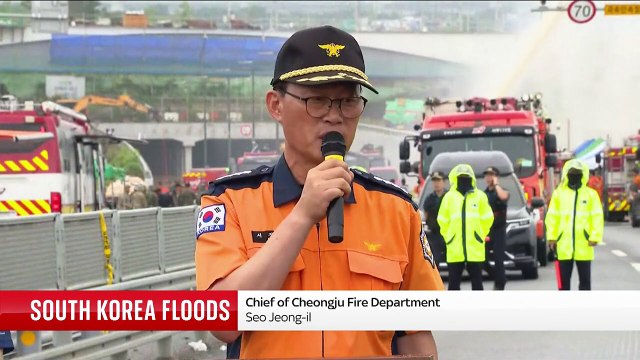 Corée du Sud: Découvrez les images impressionnantes des fortes pluies qui ont provoqué inondations et glissements de terrain - Au moins 37 morts et 9 disparus - Les secouristes recherchant des personnes piégées dans un tunnel