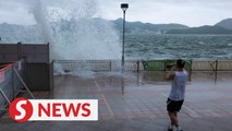 Typhoon halts trading in Hong Kong